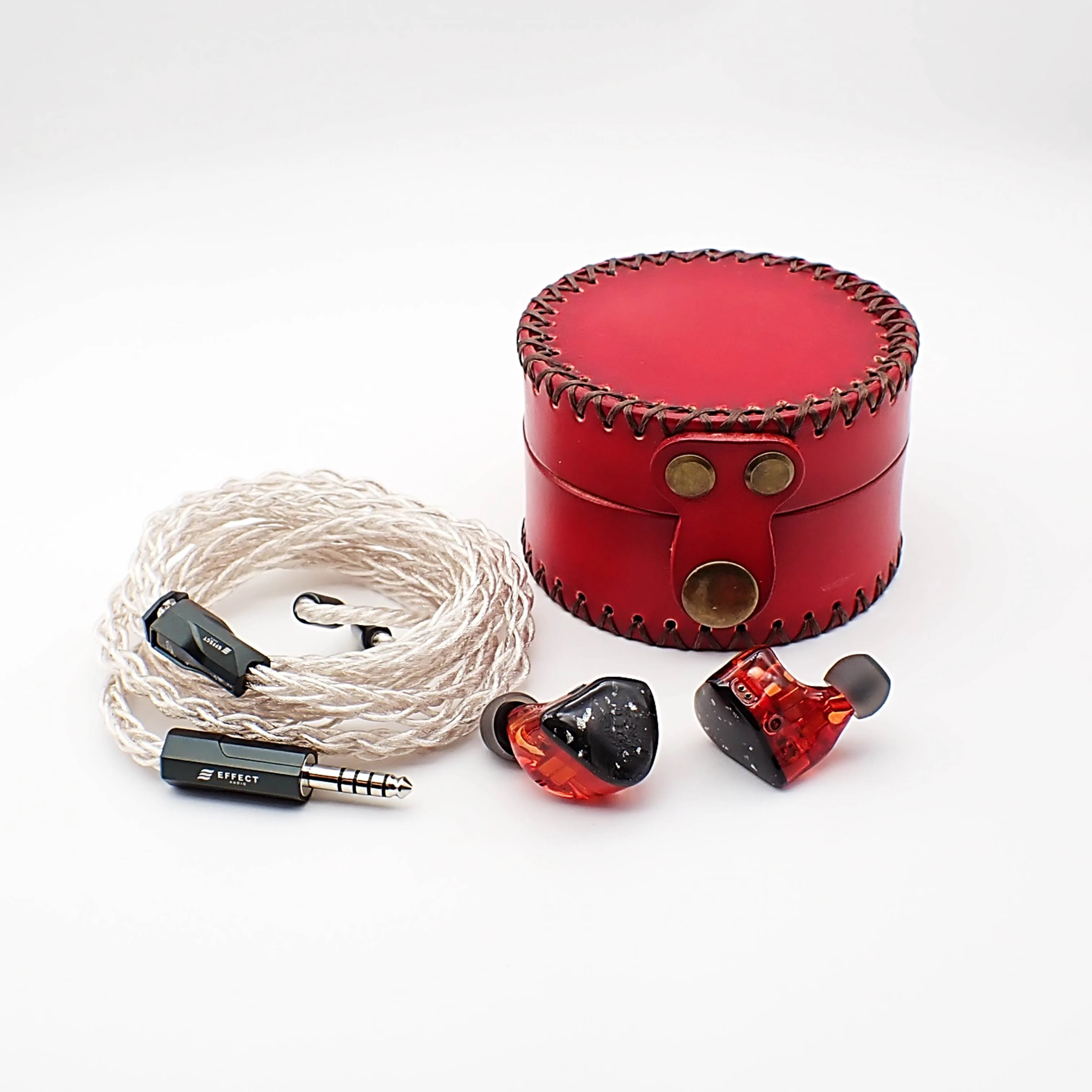 Penon Archangel accessories including leather carrying case and cable